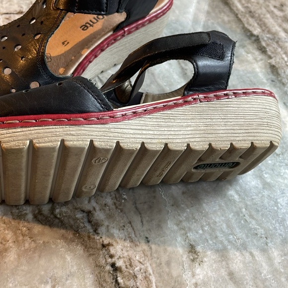 Black leather Remonte sandals - Picture 3 of 4